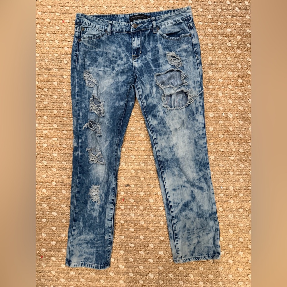 Twenty one black by rue 21 woman’s acid washed/distressed jeans